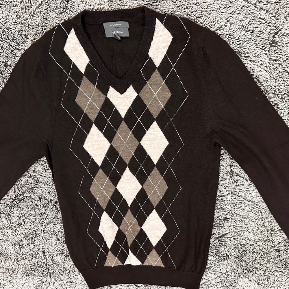 Merona 100% Merino Wool Sweater Men Medium V-Neck Argyle Pullover Long Sleeves